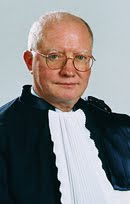 (Re-)Election of Judges