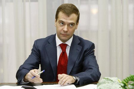 Medvedev Signs Protocol 14 ECHR
